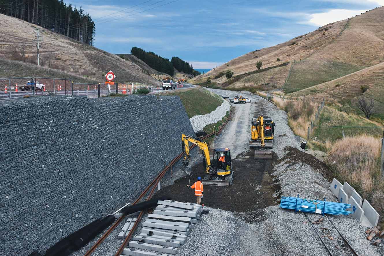 Civil Construction of Tunnel 21