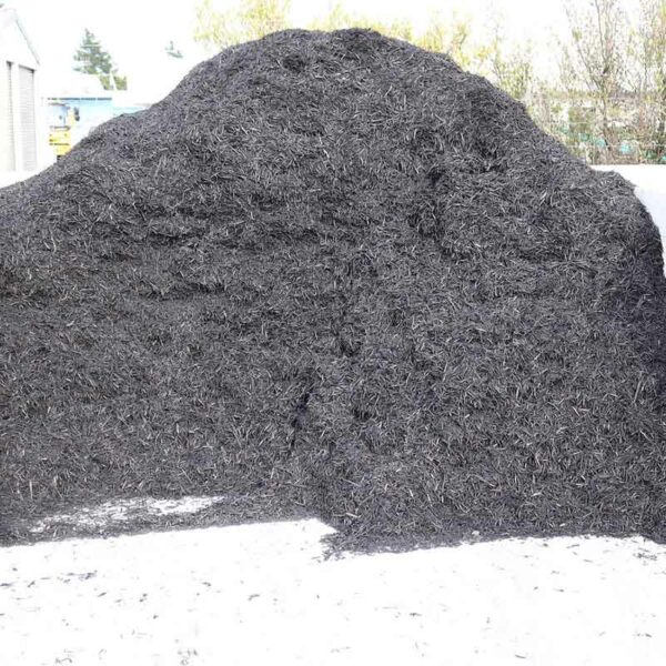 Black forest mulch for landscaping